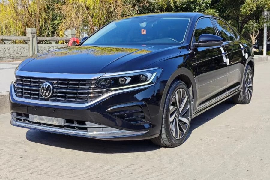 5-seat Volkswagen Passat（Within the city limits）
