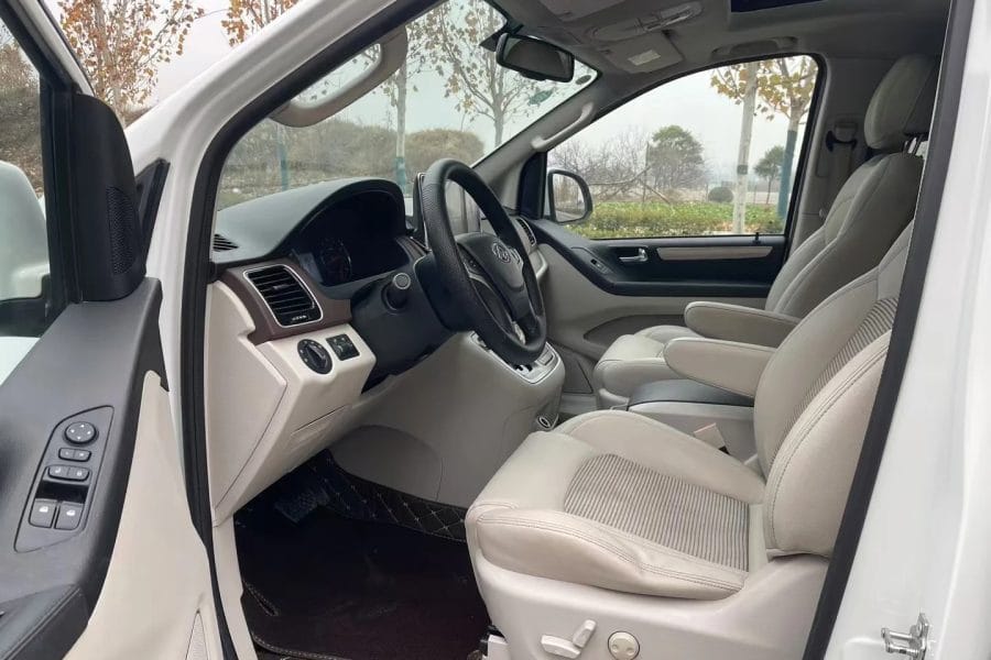 9-seat Maxus G10（Within the city limits）