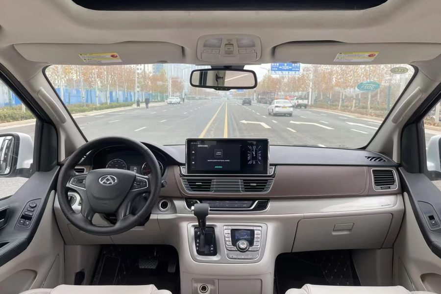 9-seat Maxus G10（Within the city limits）