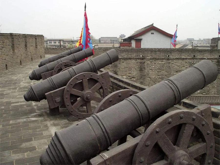 Ancient-Cannons-in-badaling-great-wall-jpeg Ancient-Cannons-in-badaling-great-wall-jpeg