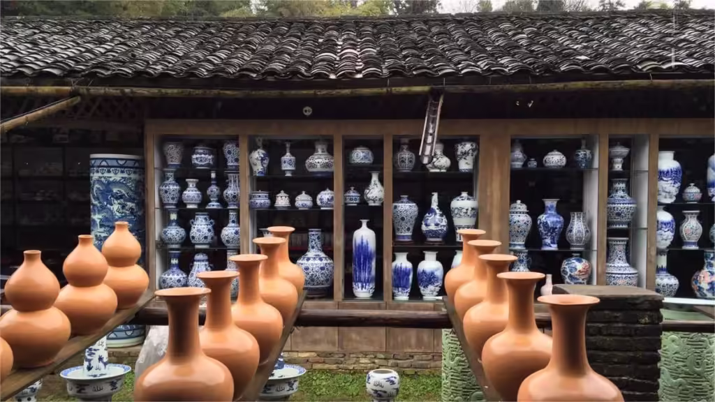 Ancient-Kiln-Folk-Customs-Expo-Area-Jingdezhen-1024x576.avif_-3