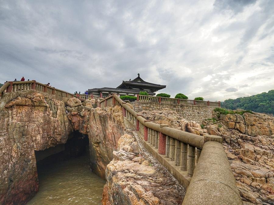 Ancient-Tide-Cave-in-putuo-mountain Ancient-Tide-Cave-in-putuo-mountain