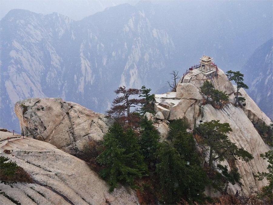 Central-Peak-Jade-Maiden-Peak-in-mount-hua Central-Peak-Jade-Maiden-Peak-in-mount-hua