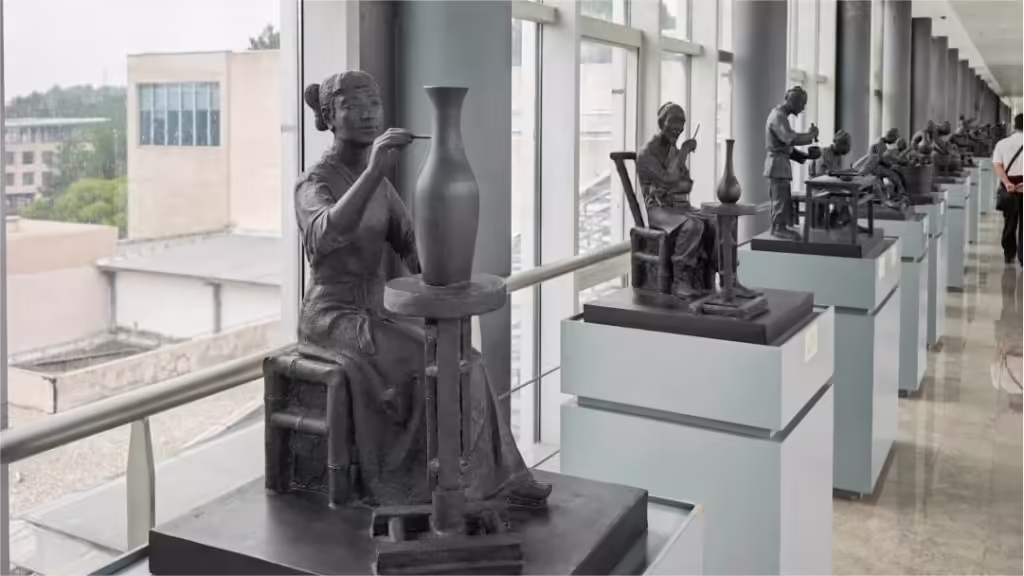 China-Ceramic-Museum-Jingdezhen-1024x576.avif_-1