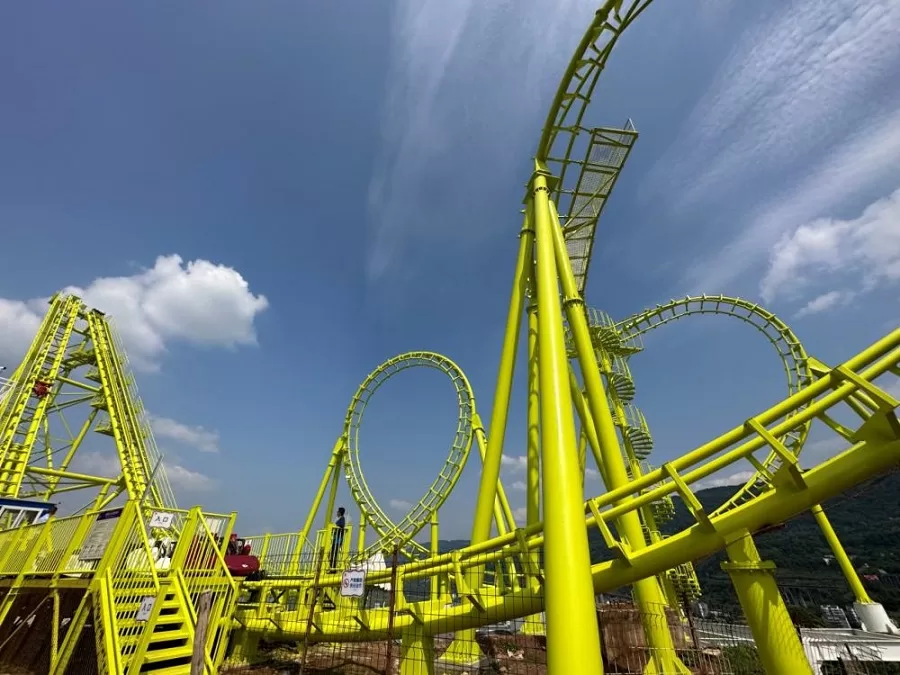 Cobra-Roller-Coaster-in-meixin-red-wine-town-jpg Cobra-Roller-Coaster-in-meixin-red-wine-town-jpg
