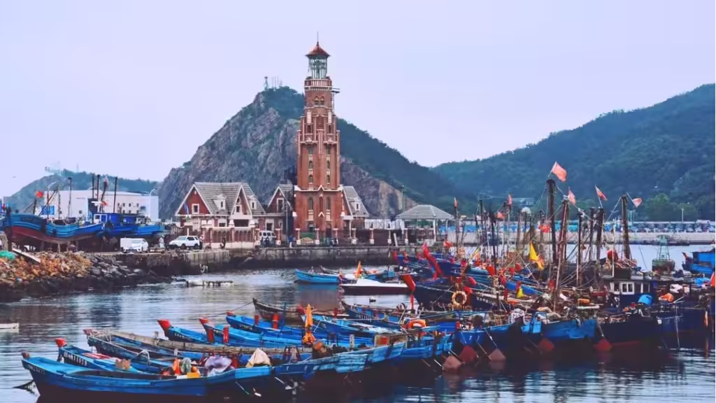 Dalian-Fishermans-Wharf-1024x576.avif_-1