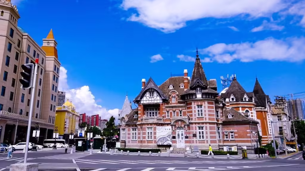 Dalian-Russian-Street-1024x576.avif_