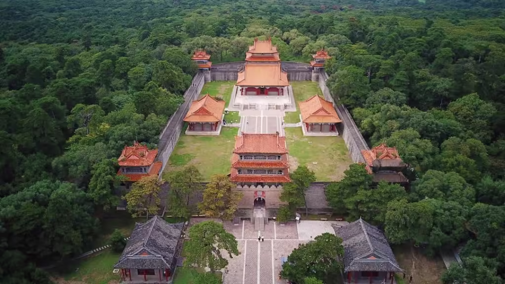 Fuling-Mausoleum-Shenyang-1024x576.avif_-1