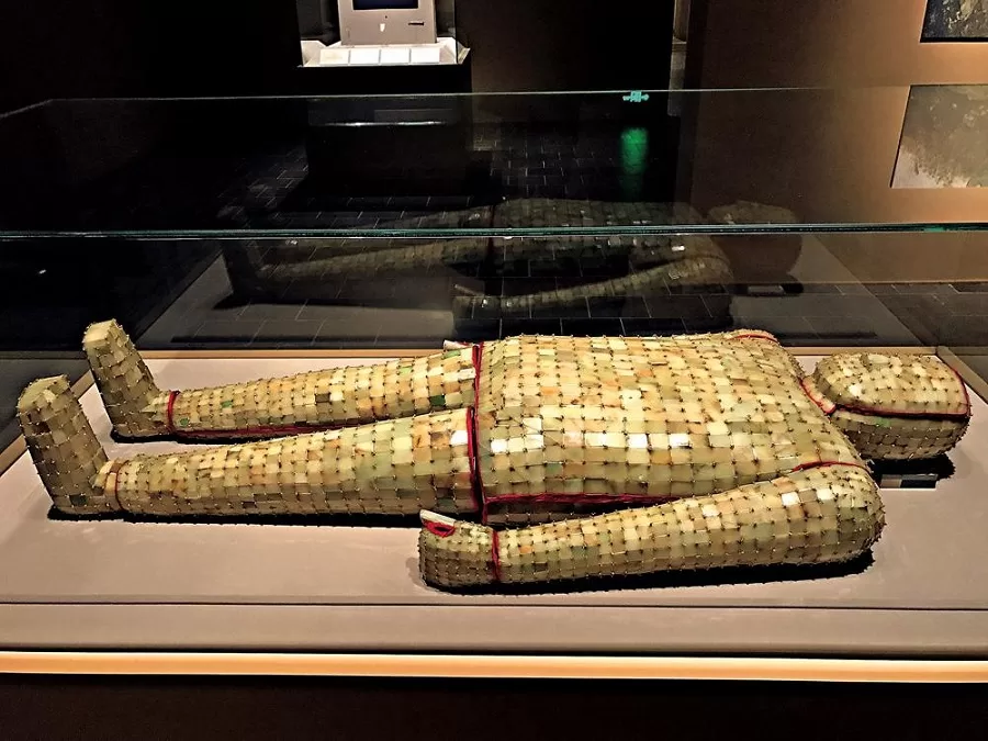 Golden-Threaded-Jade-Garment-in-mancheng-tomb-jpg Golden-Threaded-Jade-Garment-in-mancheng-tomb-jpg