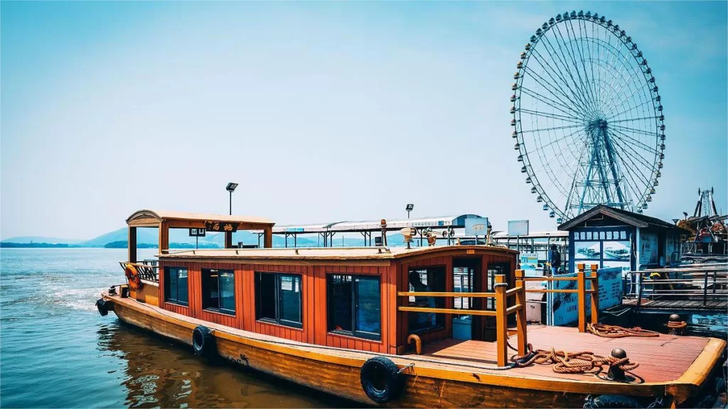 Lihu-Lake-Wuxi-A-Natural-Gift-1024x576-7 Lihu-Lake-Wuxi-A-Natural-Gift-1024x576-7