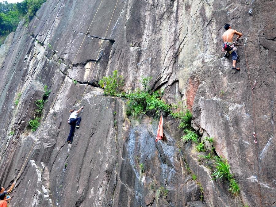 Moxi-scenic-area-in-gushan-mountain Moxi-scenic-area-in-gushan-mountain