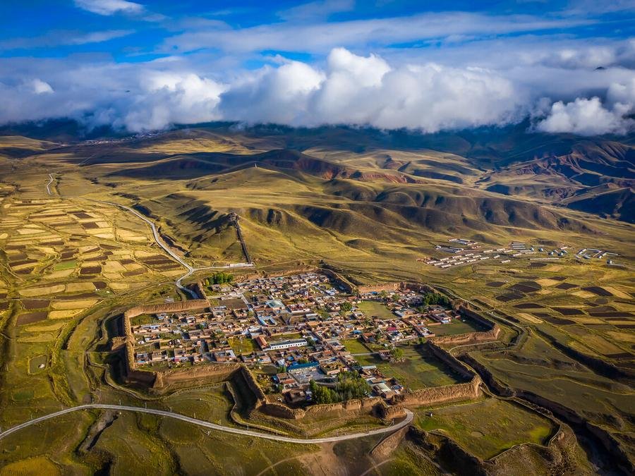 Octagonal-Ancient-City-in-ganjia-grasslands Octagonal-Ancient-City-in-ganjia-grasslands