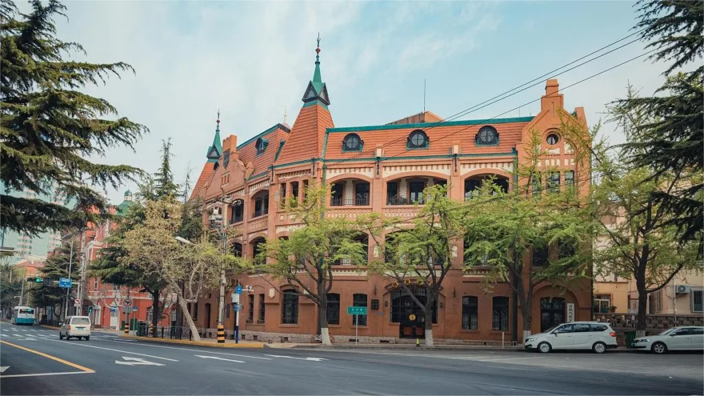 Qingdao-Post-and-Telecommunications-Museum-1024x576-1