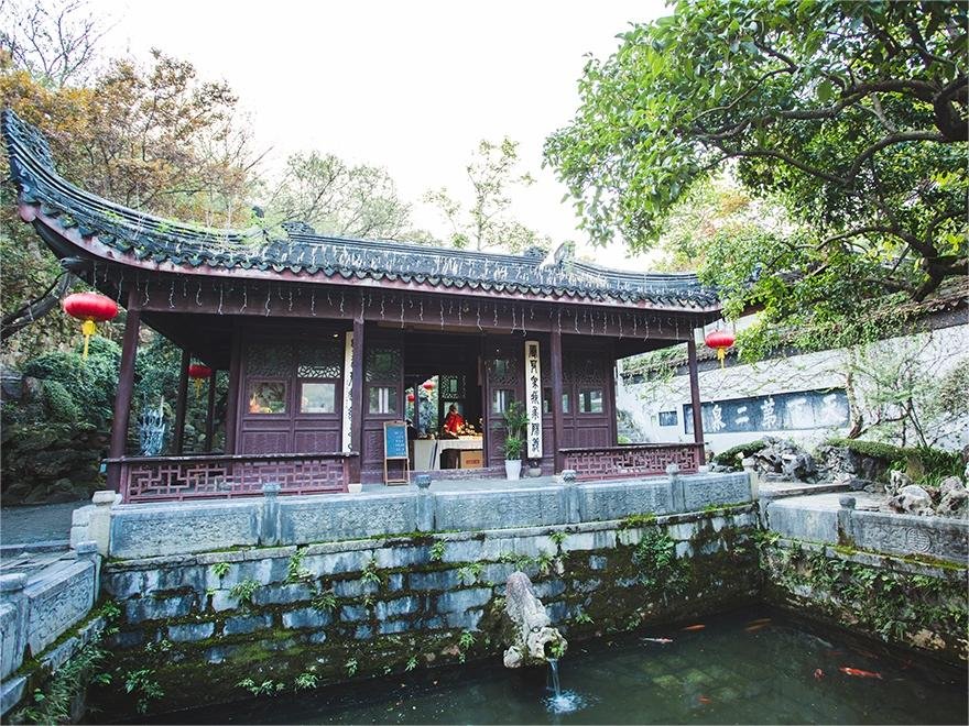 Second-srping-under-heaven-in-huishan-ancient-town Second-srping-under-heaven-in-huishan-ancient-town