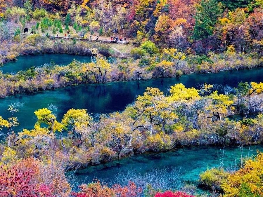 Shuzheng-lakes-in-jiuzhai-valley Shuzheng-lakes-in-jiuzhai-valley