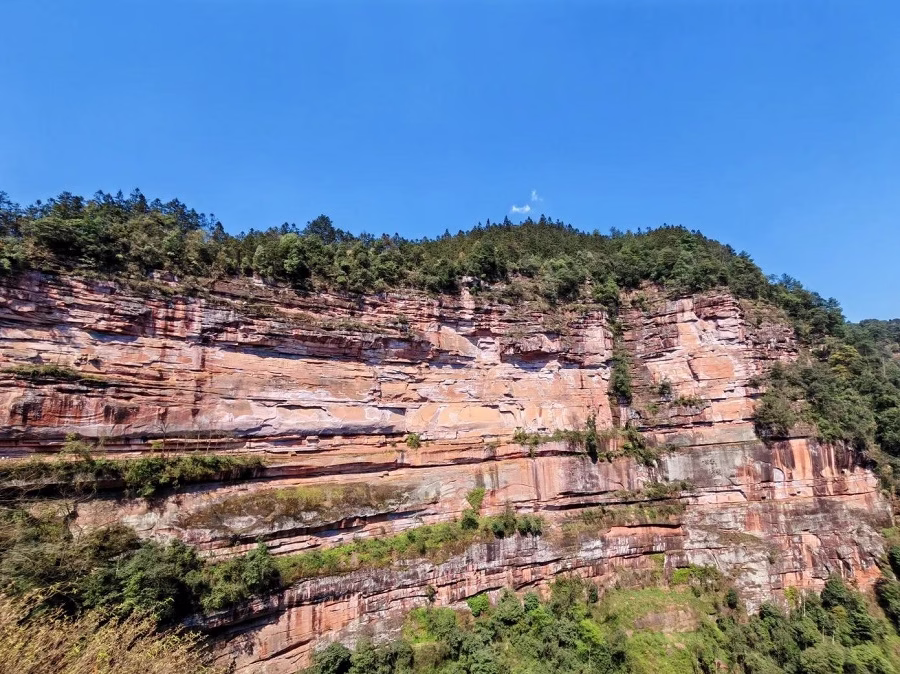 Simian-Mountain-2.avif_ Simian-Mountain-2.avif_