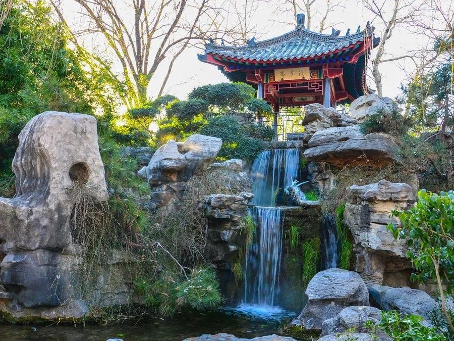 Spring-and-Rock-Garden-in-jinan-huancheng-park Spring-and-Rock-Garden-in-jinan-huancheng-park