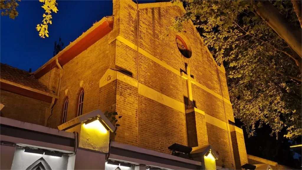 St.-Pauls-Church-Nanjing-1024x575-3