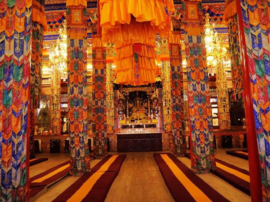 The-Incorruptible-Body-of-the-Living-Buddha-in-langmu-temple The-Incorruptible-Body-of-the-Living-Buddha-in-langmu-temple