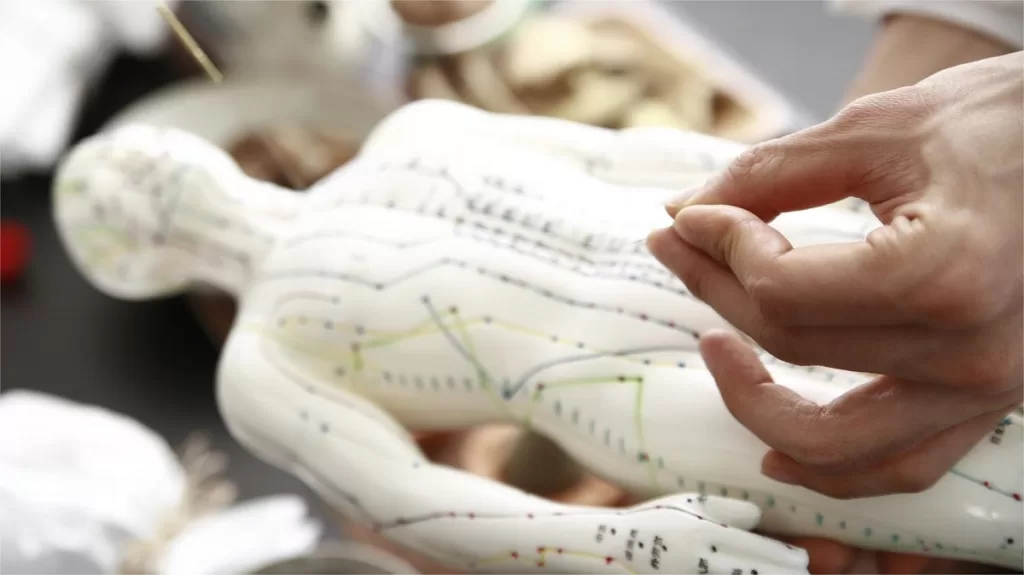 Yellow-Emperor-Acupuncture-1024x575-1 Yellow-Emperor-Acupuncture-1024x575-1