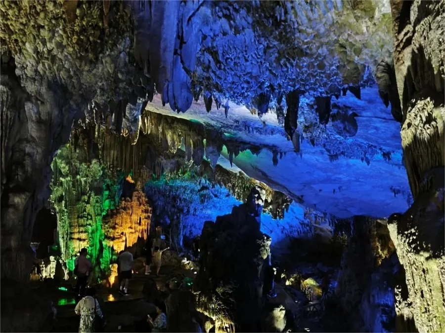 aiyun-cave-in-lingqi-cave-jpg aiyun-cave-in-lingqi-cave-jpg