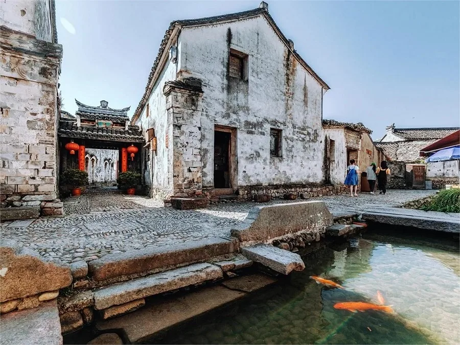 ancient-architecture-in-qiantong-anicent-town-jpg ancient-architecture-in-qiantong-anicent-town-jpg