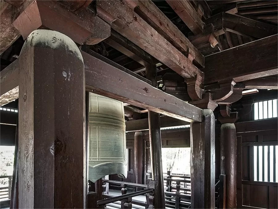 ancient-bell-in-zhengding-kaiyuan-temple-jpg ancient-bell-in-zhengding-kaiyuan-temple-jpg