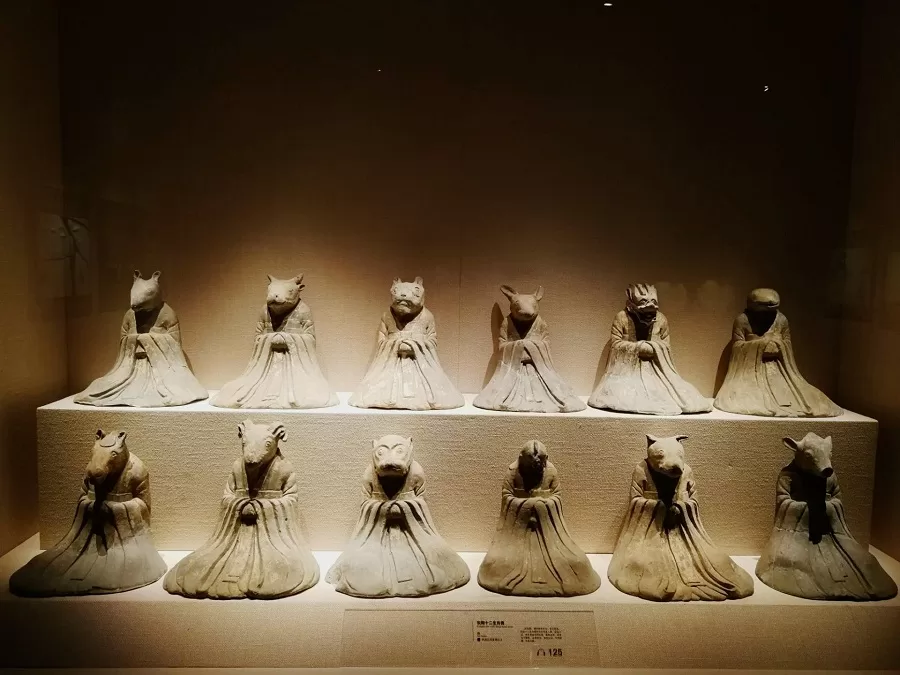 ancient-ceramic-art-in-wuhan-museum-jpg ancient-ceramic-art-in-wuhan-museum-jpg