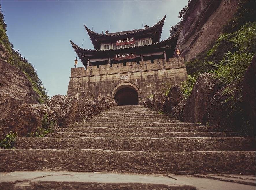 ancient-fortifications-of-jianmen-pass ancient-fortifications-of-jianmen-pass
