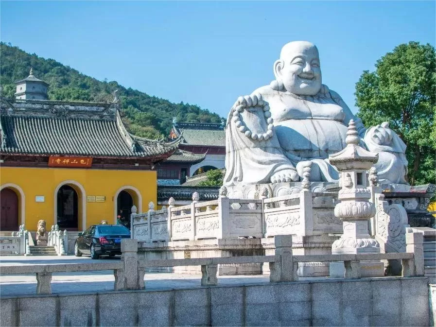 ancient-templs-in-xishan-island-suzhou-jpg ancient-templs-in-xishan-island-suzhou-jpg