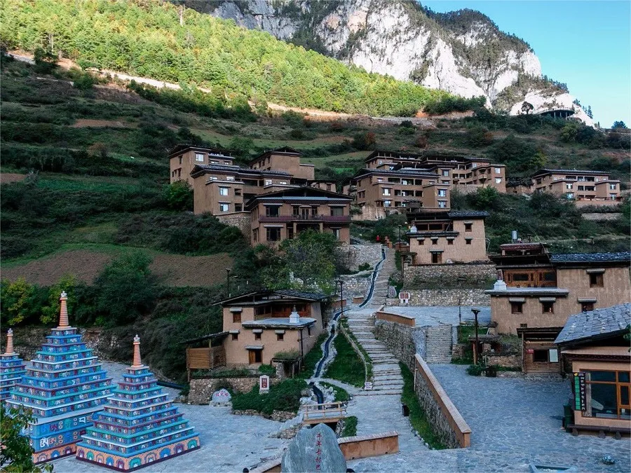 bala-village-in-balagezong-scenic-area-jpg bala-village-in-balagezong-scenic-area-jpg