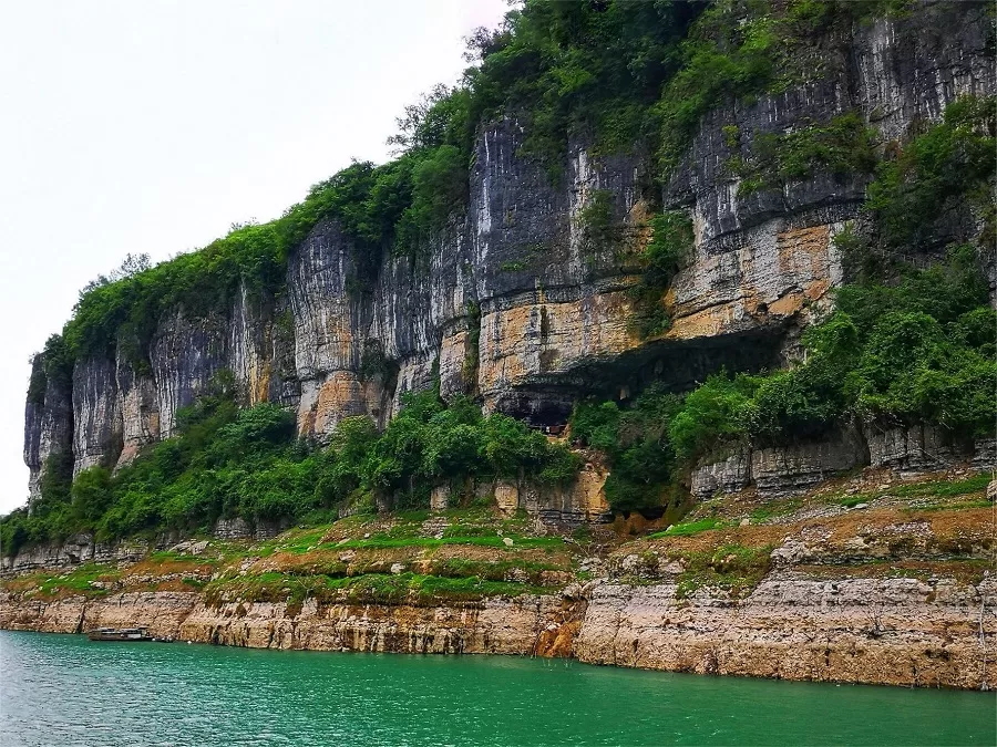 bawang-gorge-in-daqing-river-scenic-area-jpg bawang-gorge-in-daqing-river-scenic-area-jpg