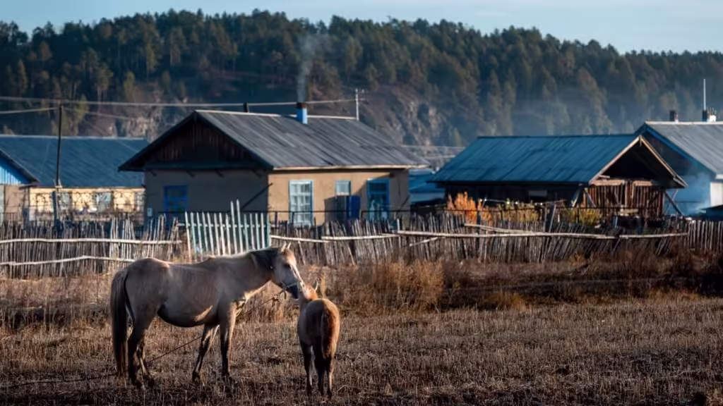 beihong-village-mohe-1024x576.avif_-2