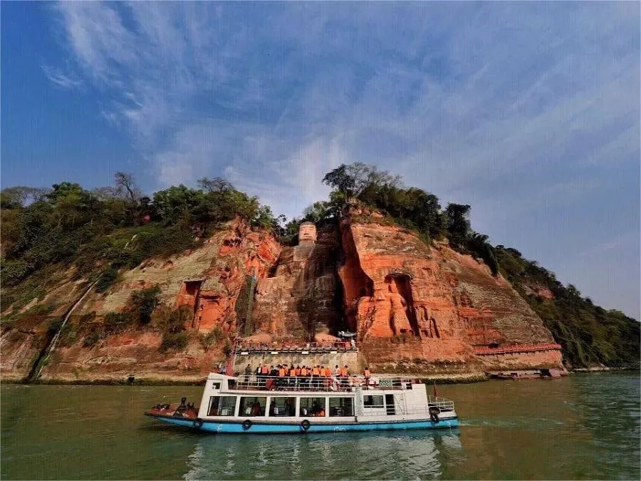 boat-tours-in-leshan-giant-buddha-jpeg boat-tours-in-leshan-giant-buddha-jpeg