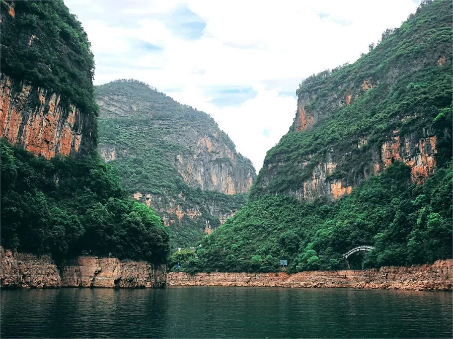 breathtaking-scenery-in-three-little-gorges-jpg breathtaking-scenery-in-three-little-gorges-jpg