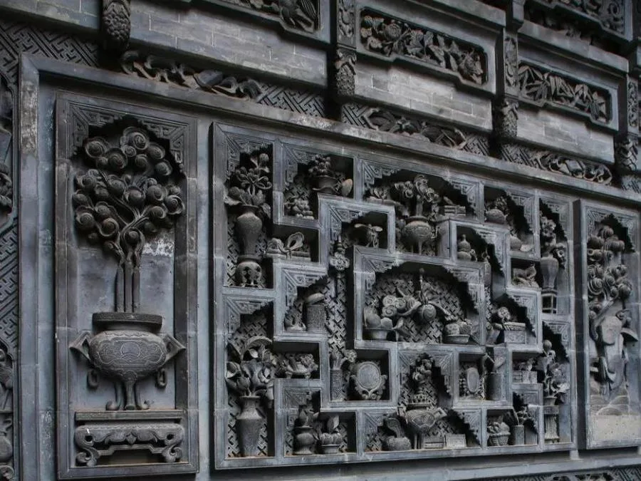 brick-carvings-in-qiao-family-compound-jpg brick-carvings-in-qiao-family-compound-jpg