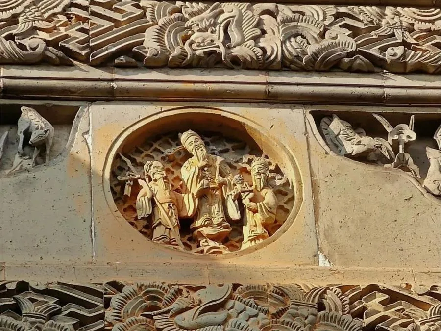 brick-carvings-in-xiamei-ancient-residence-jpg brick-carvings-in-xiamei-ancient-residence-jpg