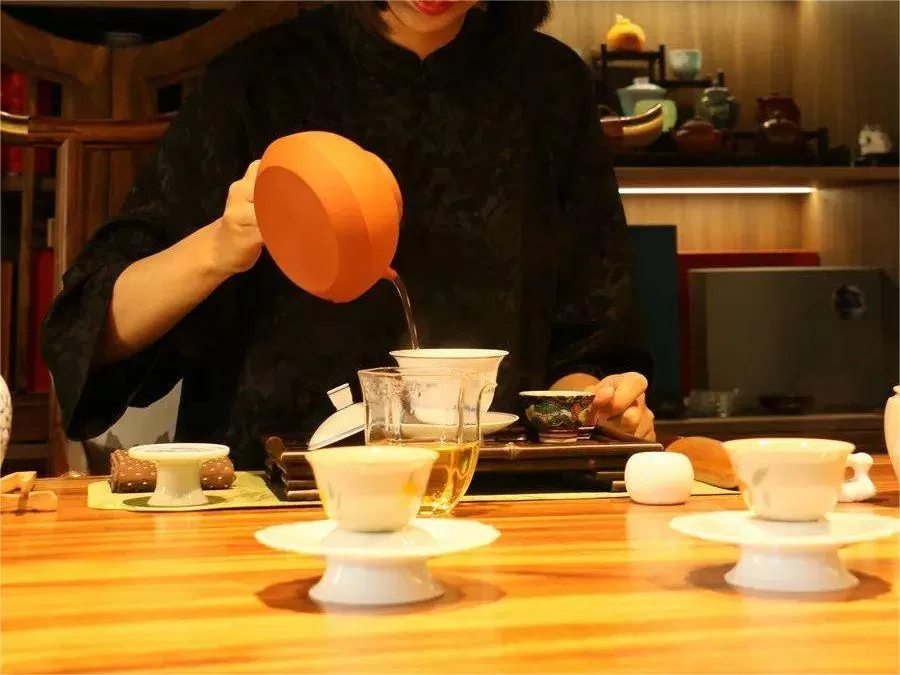 cafes-and-teahouses-in-xietang-old-street-jpeg cafes-and-teahouses-in-xietang-old-street-jpeg