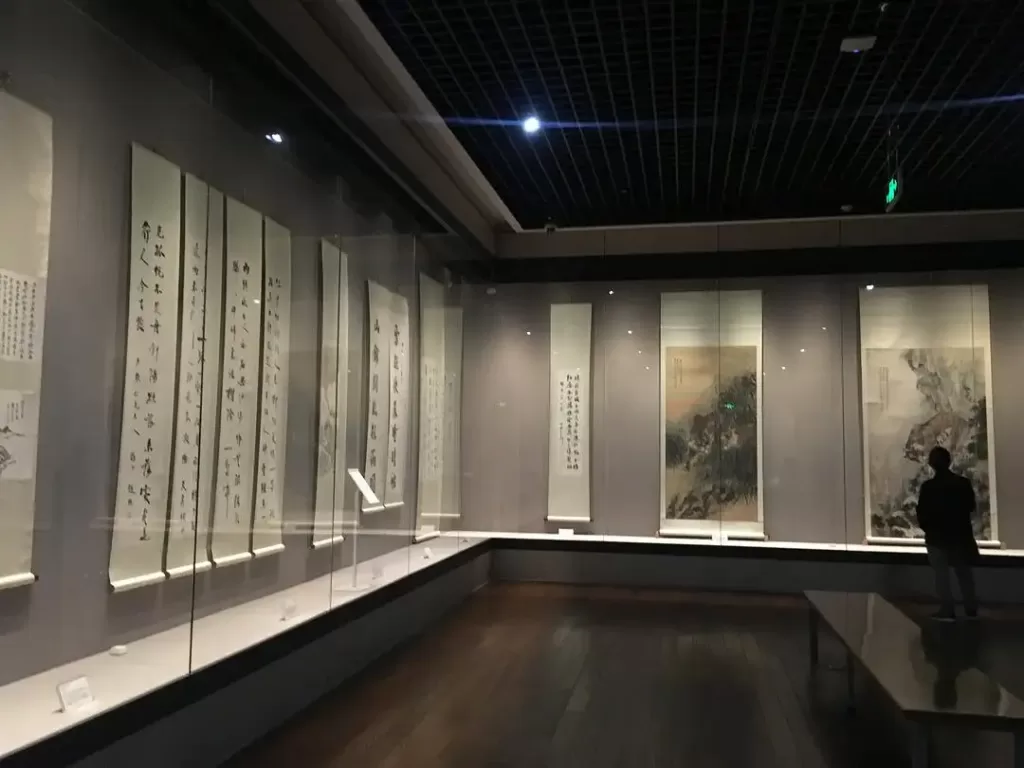 calligraphy-and-painting-in-sichuan-museum-1024x768-1 calligraphy-and-painting-in-sichuan-museum-1024x768-1
