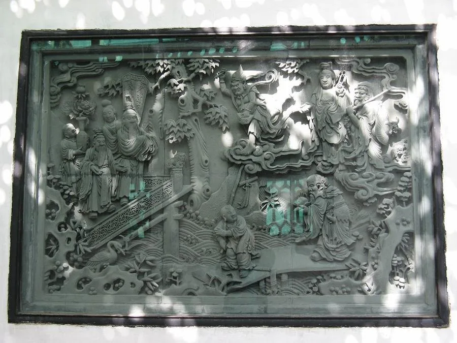 carvings-in-yuyuan-garden-2-jpg carvings-in-yuyuan-garden-2-jpg