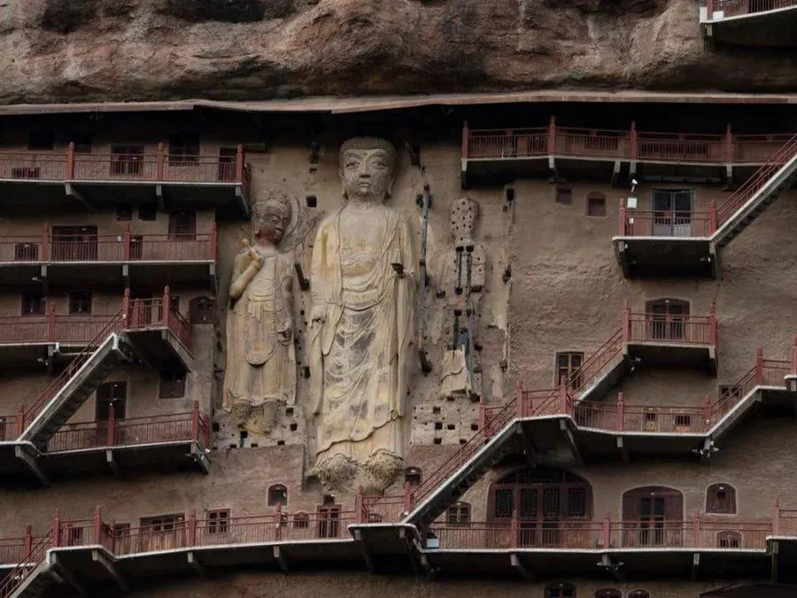 cave-98-in-maijishan-grottoes-jpg cave-98-in-maijishan-grottoes-jpg