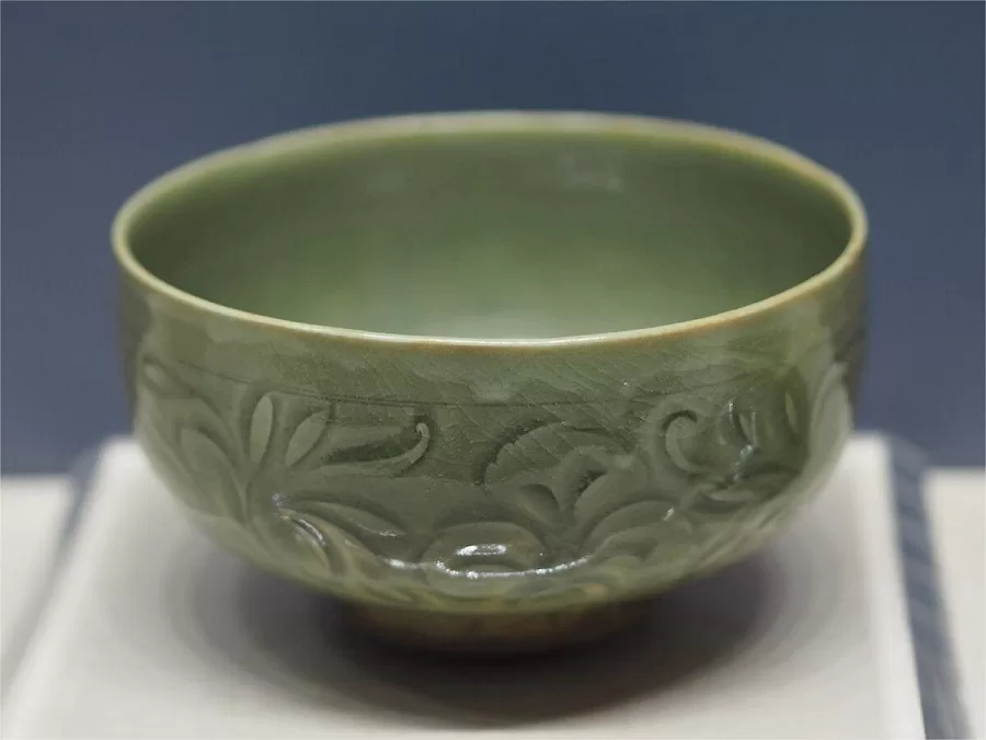 celadon-gallery-in-yixing-ceramics-museum-jpg celadon-gallery-in-yixing-ceramics-museum-jpg