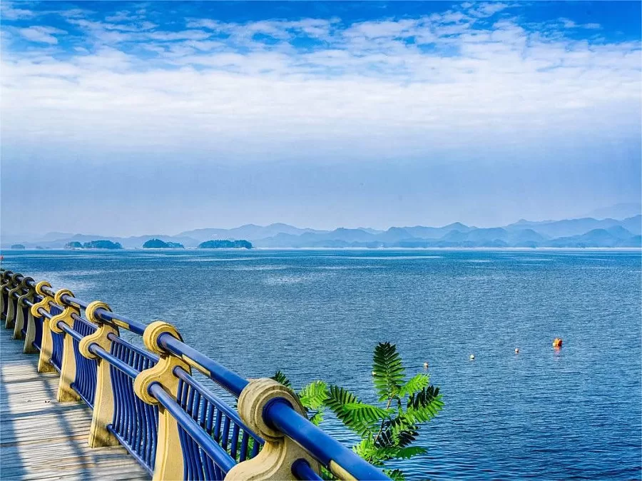 central-lake-area-in-qiandao-lake-jpeg central-lake-area-in-qiandao-lake-jpeg