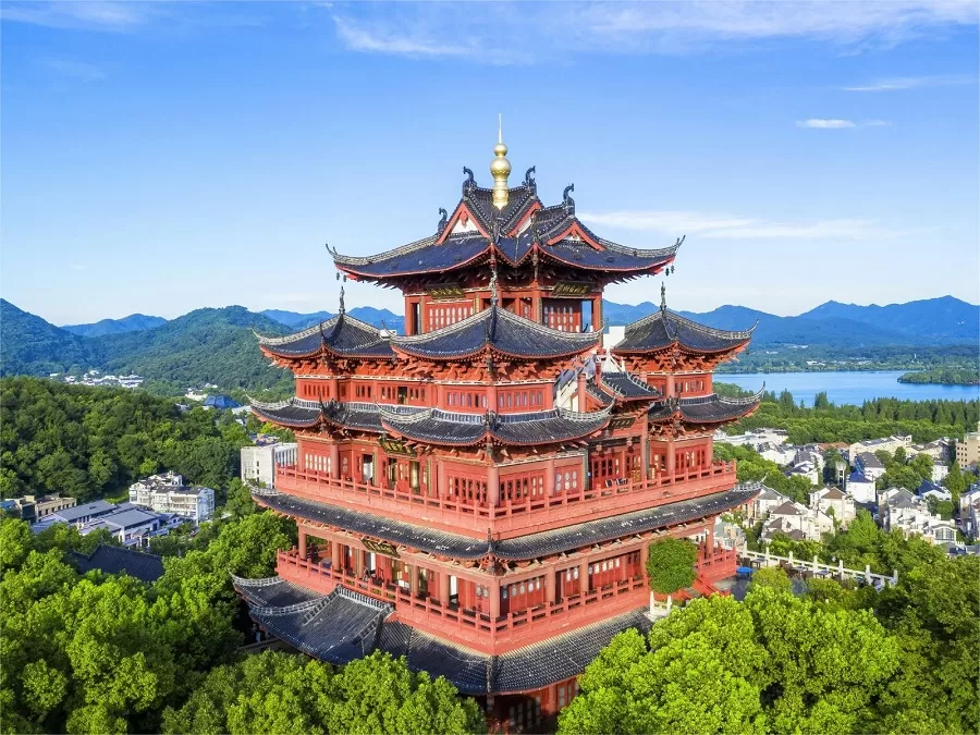 chenghuang-pavilion-in-wushan-square-jpg chenghuang-pavilion-in-wushan-square-jpg