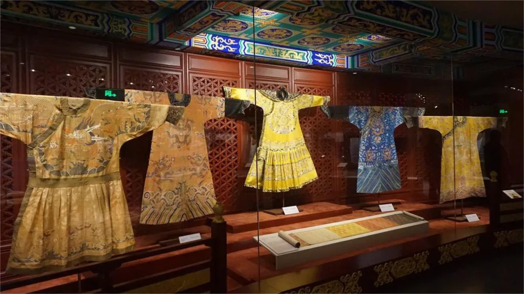 china-national-silk-museum-1024x576-3 china-national-silk-museum-1024x576-3