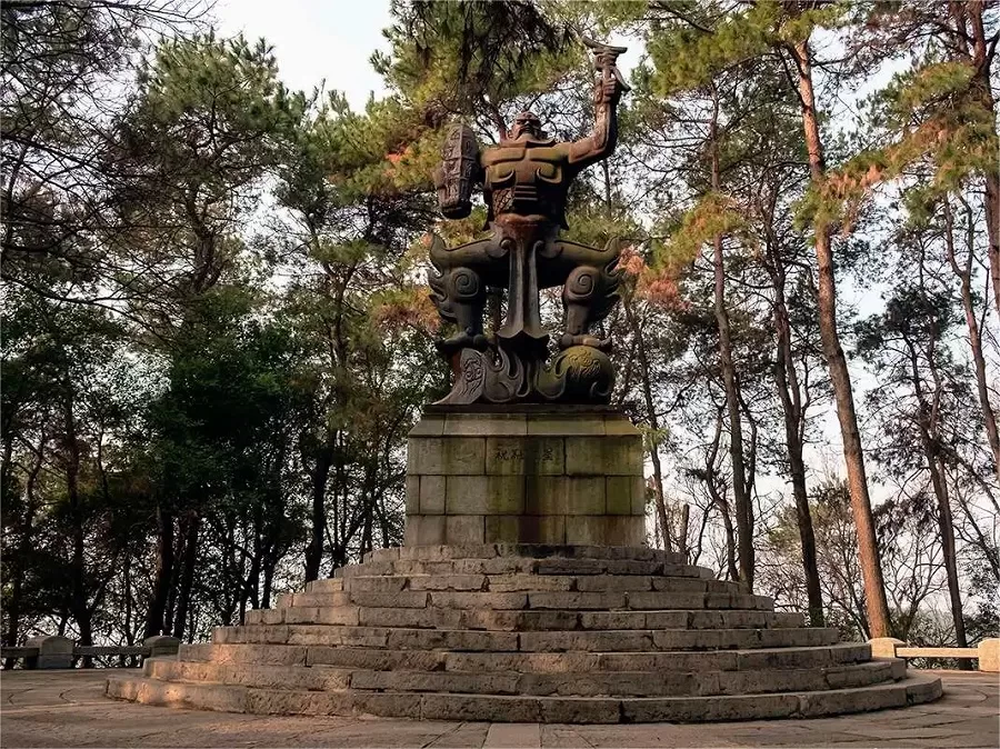 chu-culture-display-in-moshan-hill-scenic-area-jpg chu-culture-display-in-moshan-hill-scenic-area-jpg
