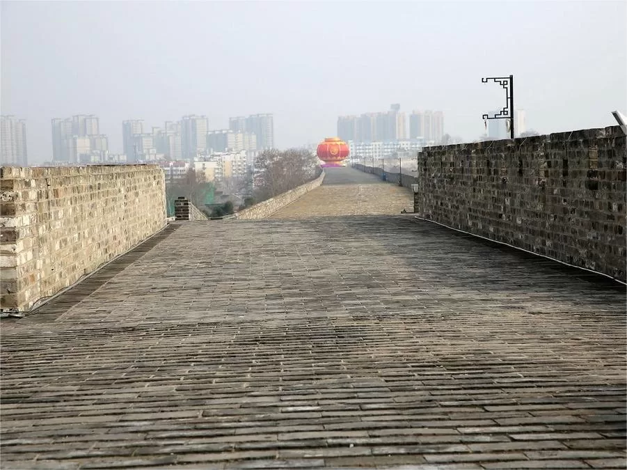 city-wall-walk-in-zhonghua-gate-jpg city-wall-walk-in-zhonghua-gate-jpg