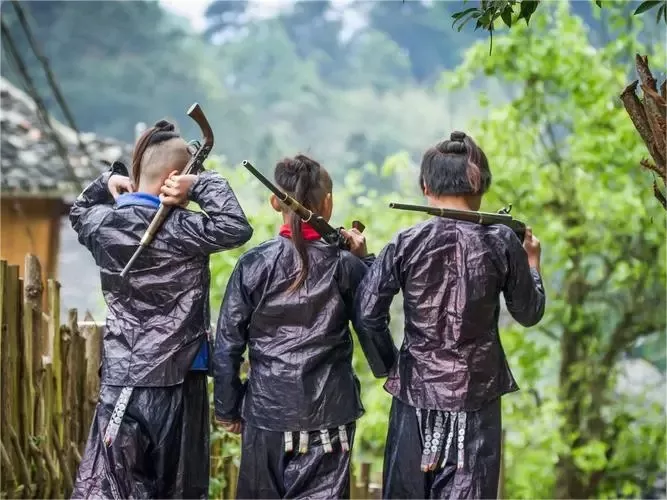 coming-of-age-ceremony-in-basha-miao-village-jpg coming-of-age-ceremony-in-basha-miao-village-jpg
