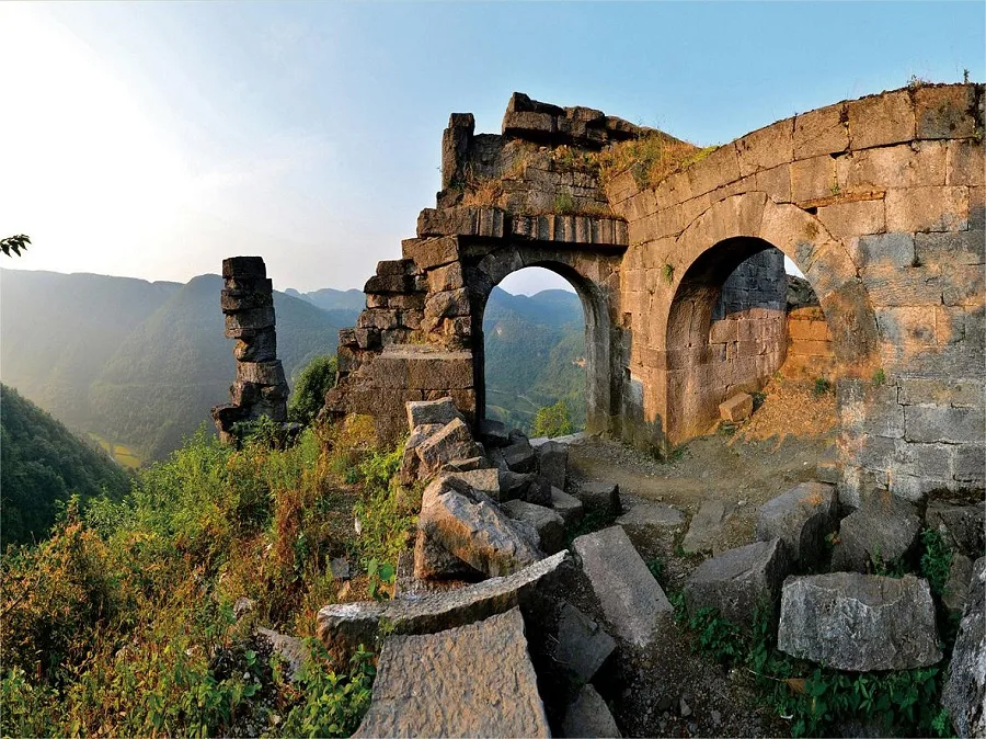 copper-pillar-pass-in-hailongtun-tusi-fortress-jpg copper-pillar-pass-in-hailongtun-tusi-fortress-jpg
