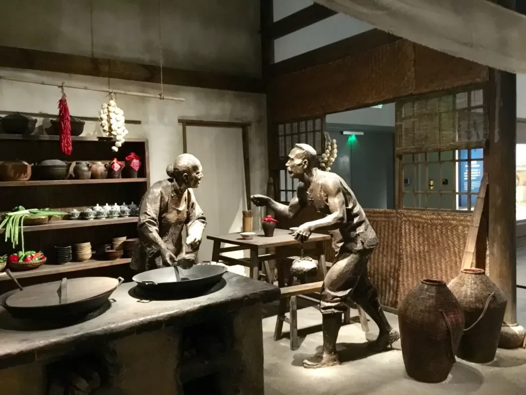 cultural-diversity-in-chengdu-museum-1024x768-1 cultural-diversity-in-chengdu-museum-1024x768-1